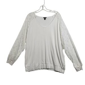Torrid Women's White V Neck With Lace Sleeves Blouse Size 2X 81825-1194